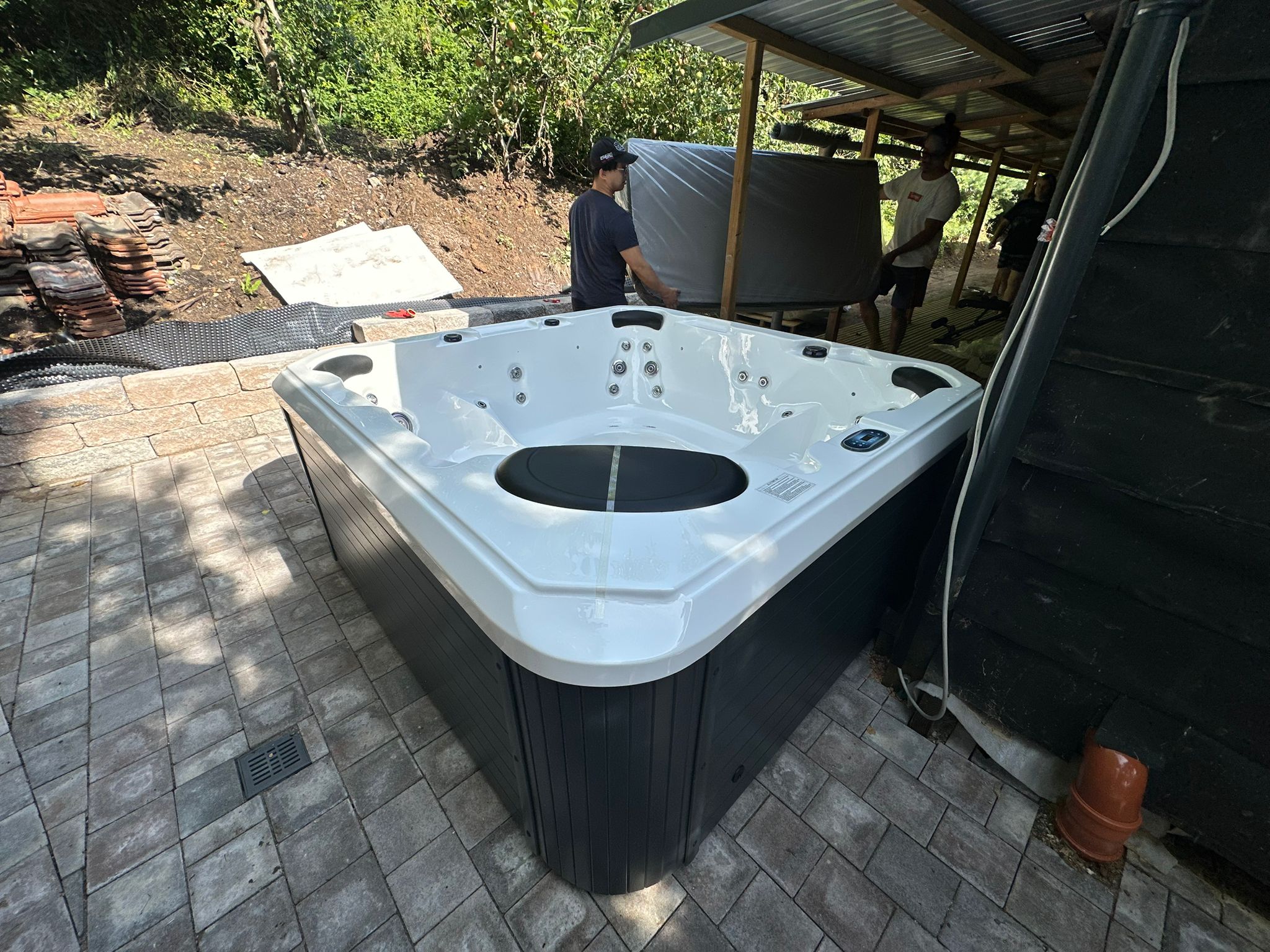 Jacuzzi Terasse Außenanlage Renotec Lobbach